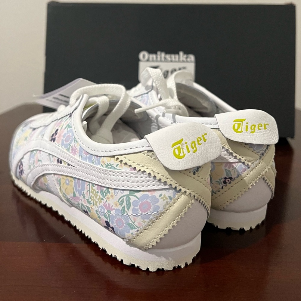 ONITSUKA TIGER MEXICO 66 Women's Floral Sneakers, White Multi/US7 (EUR38/UK4.5) - Picture 3 of 10